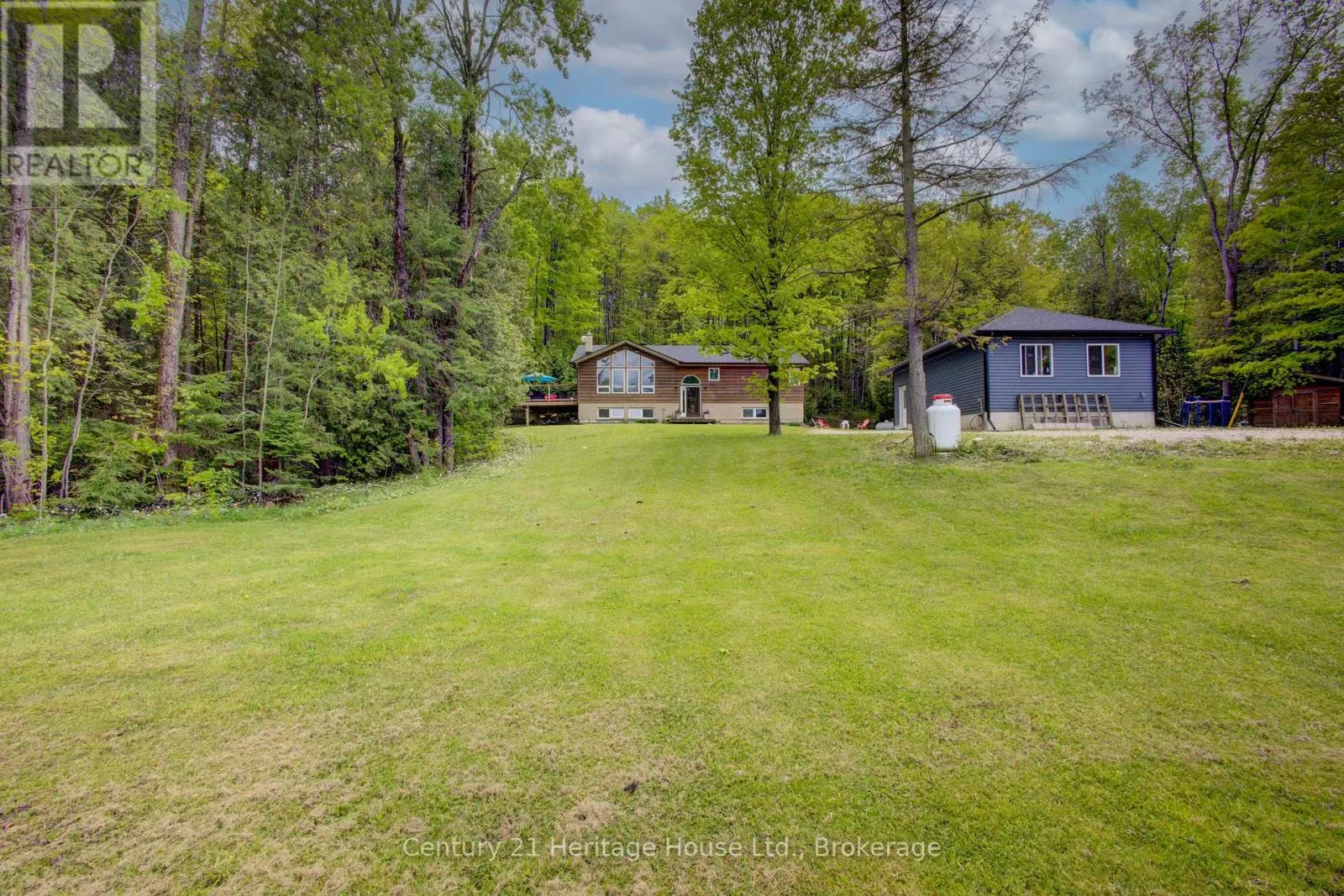 423080 ROCKY SAUGEEN ROAD