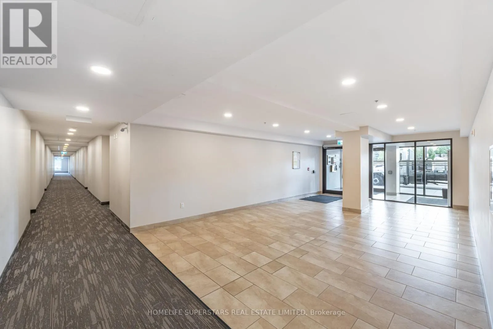 115 - 5 WAKE ROBIN DRIVE