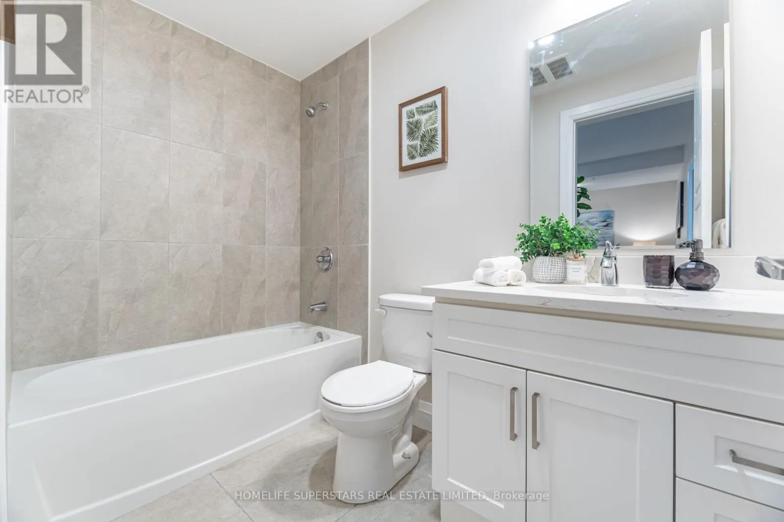 115 - 5 WAKE ROBIN DRIVE