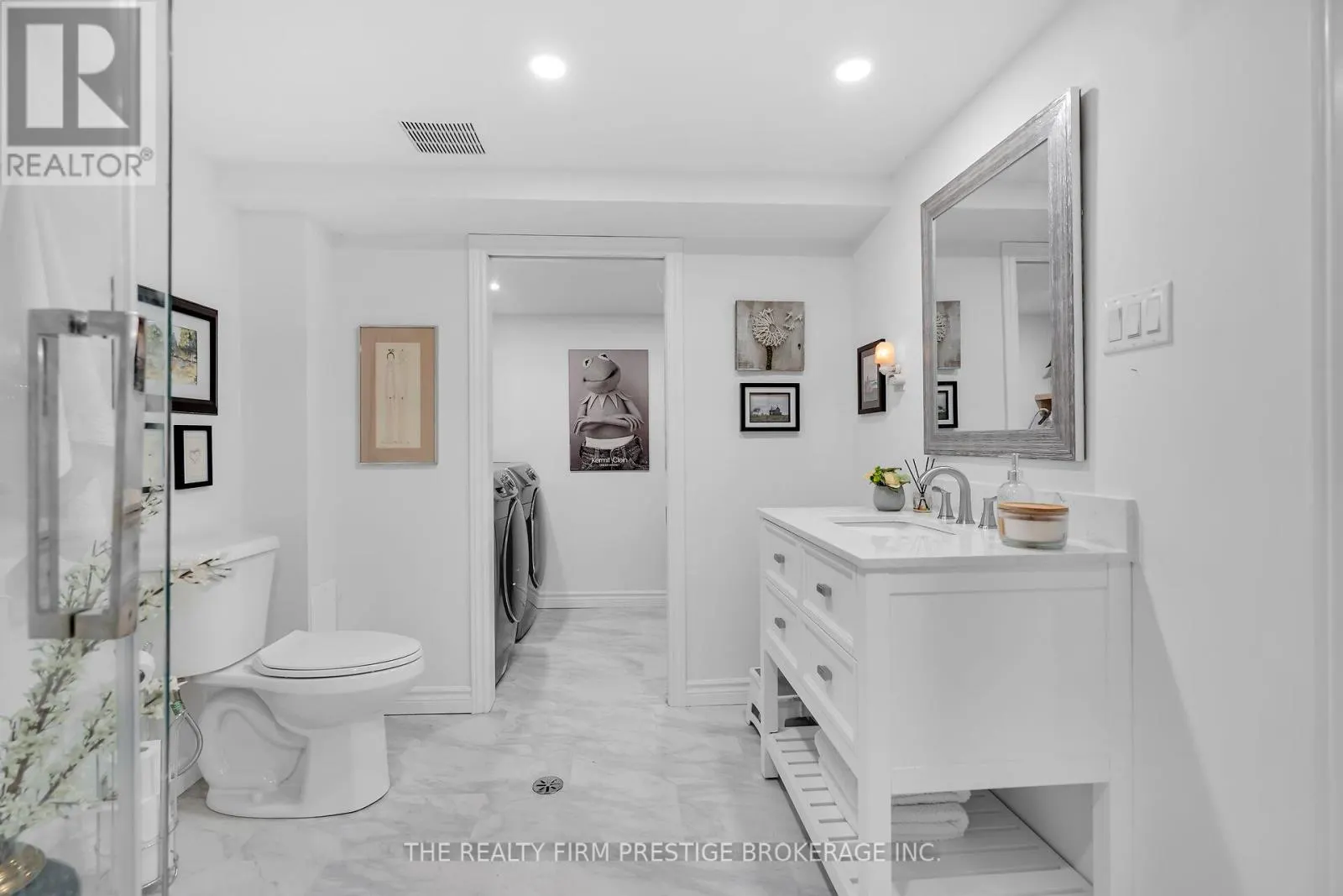 1003 HUNT CLUB MEWS