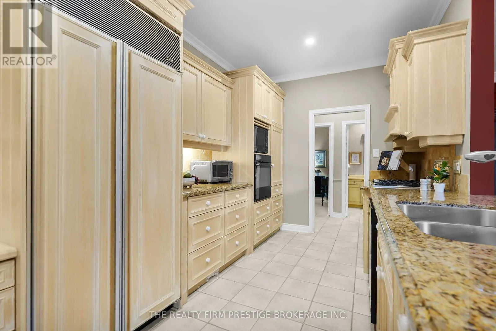 1003 HUNT CLUB MEWS
