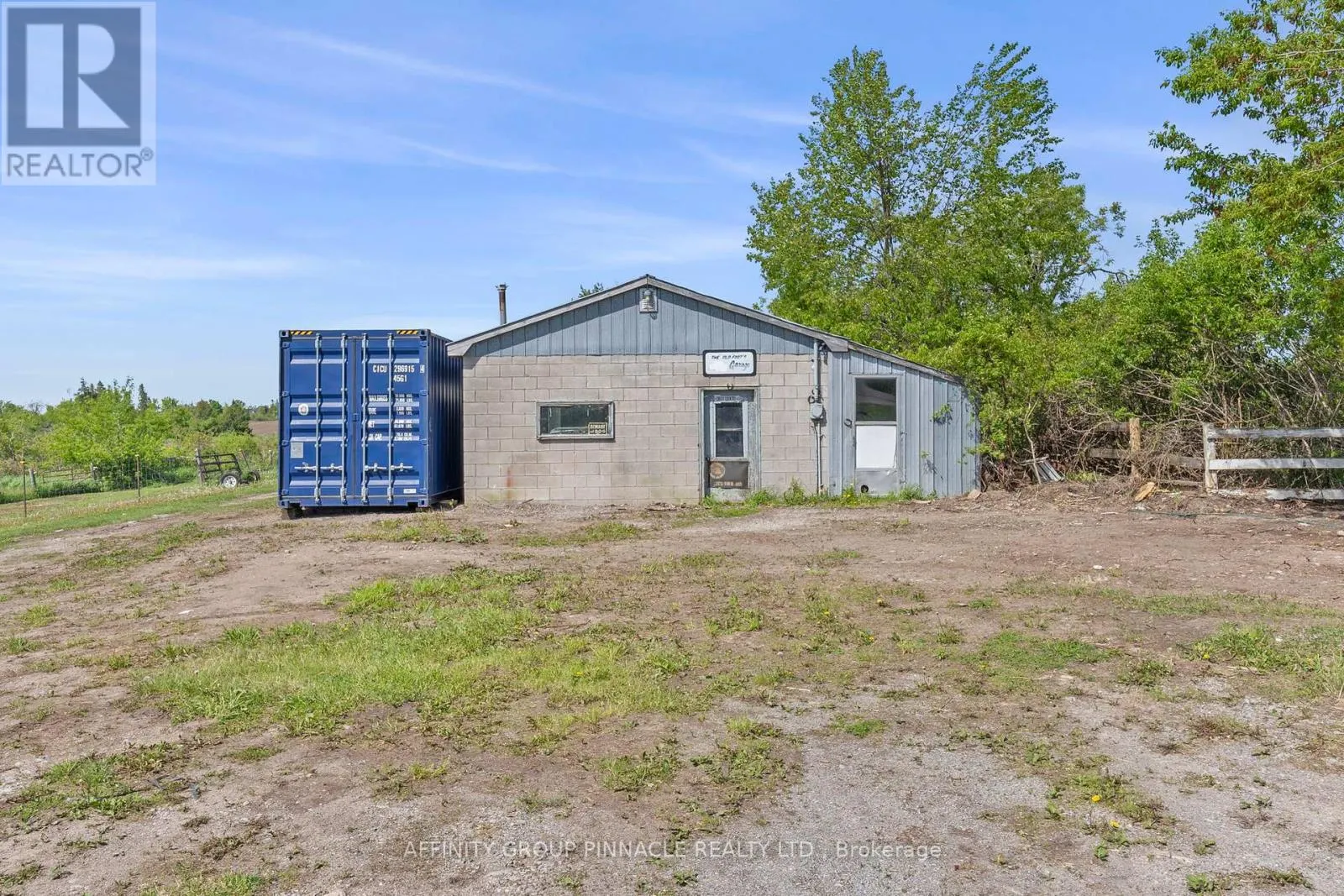 572 COUNTY RD 8 ROAD