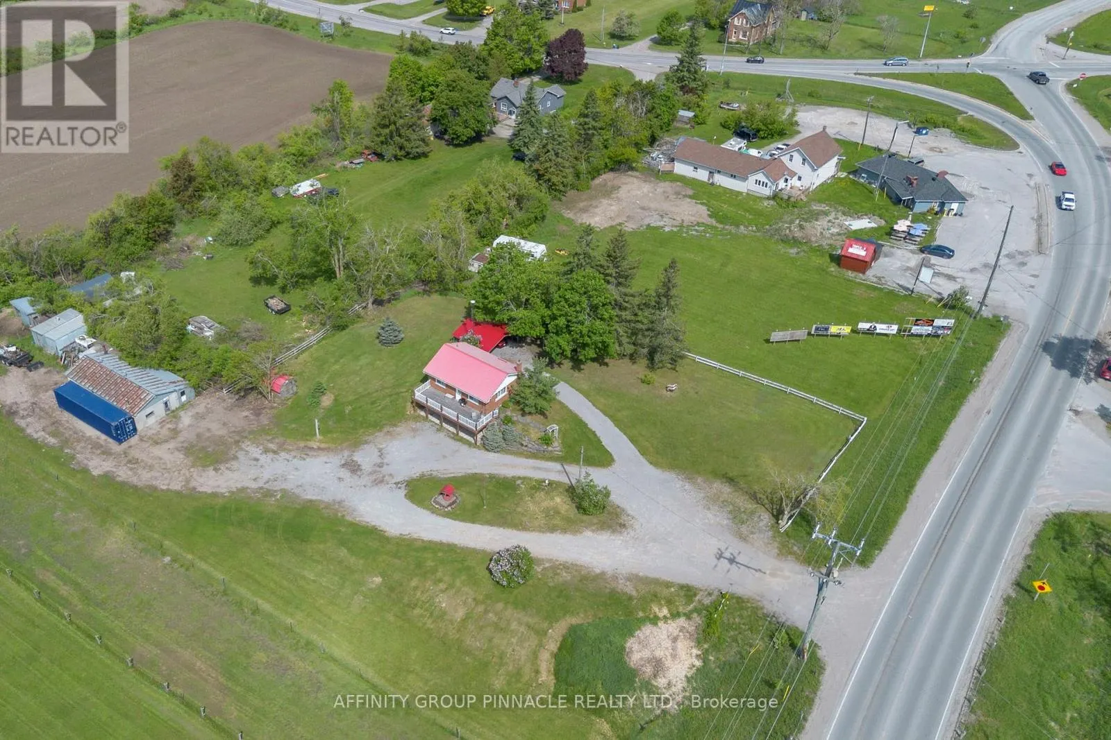 572 COUNTY RD 8 ROAD