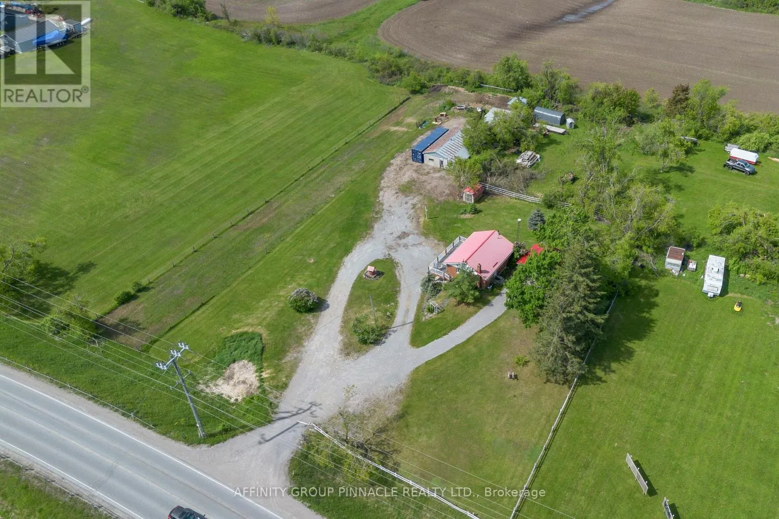 572 COUNTY RD 8 ROAD