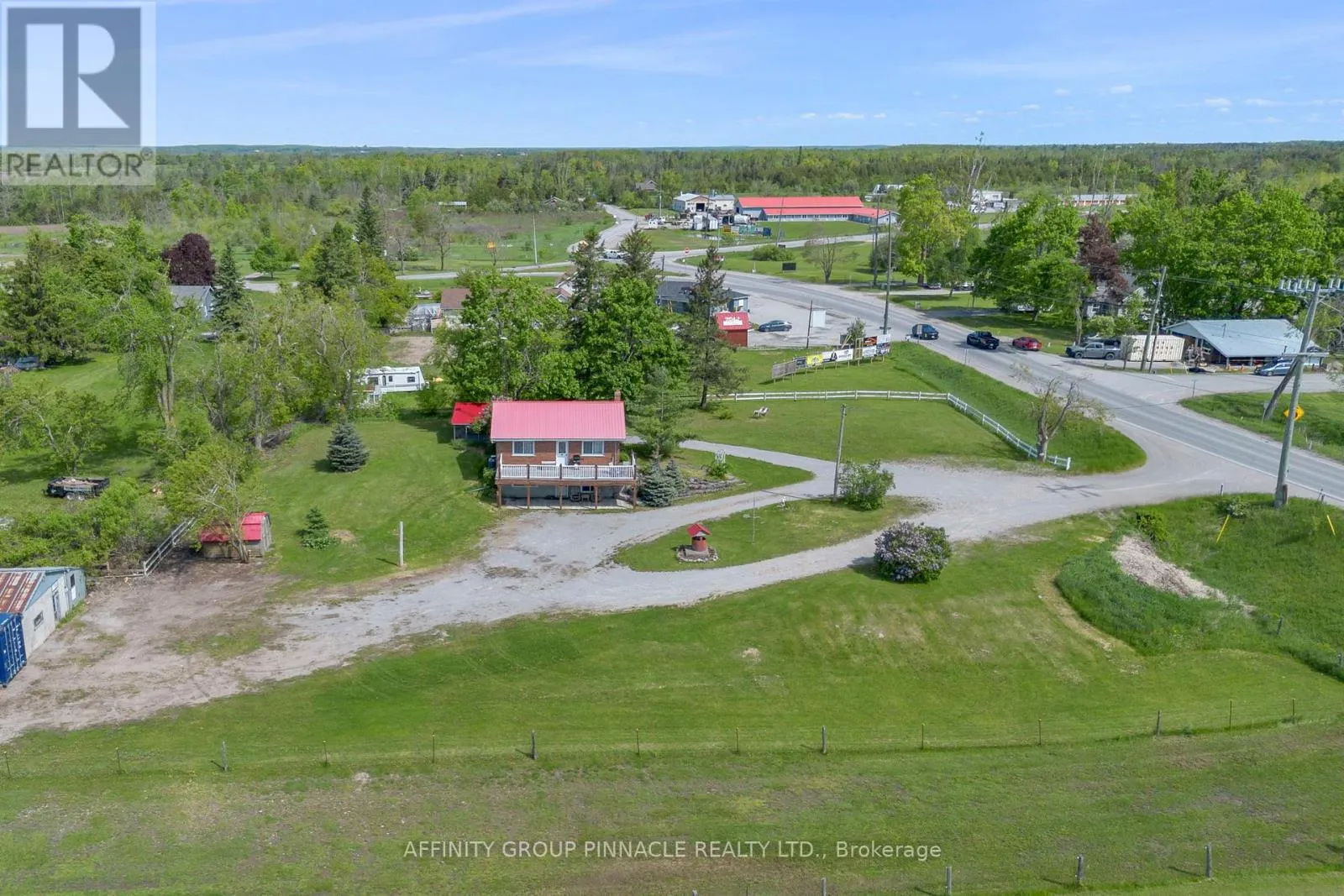 572 COUNTY RD 8 ROAD