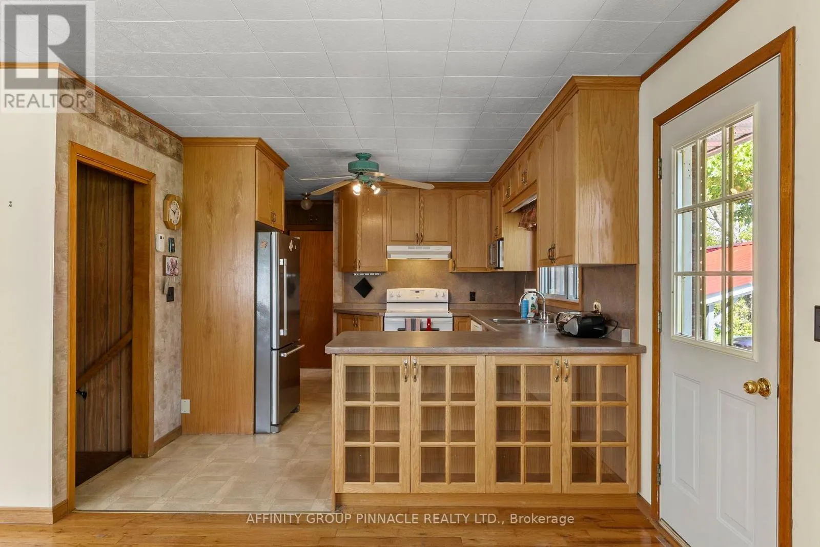 572 COUNTY RD 8 ROAD