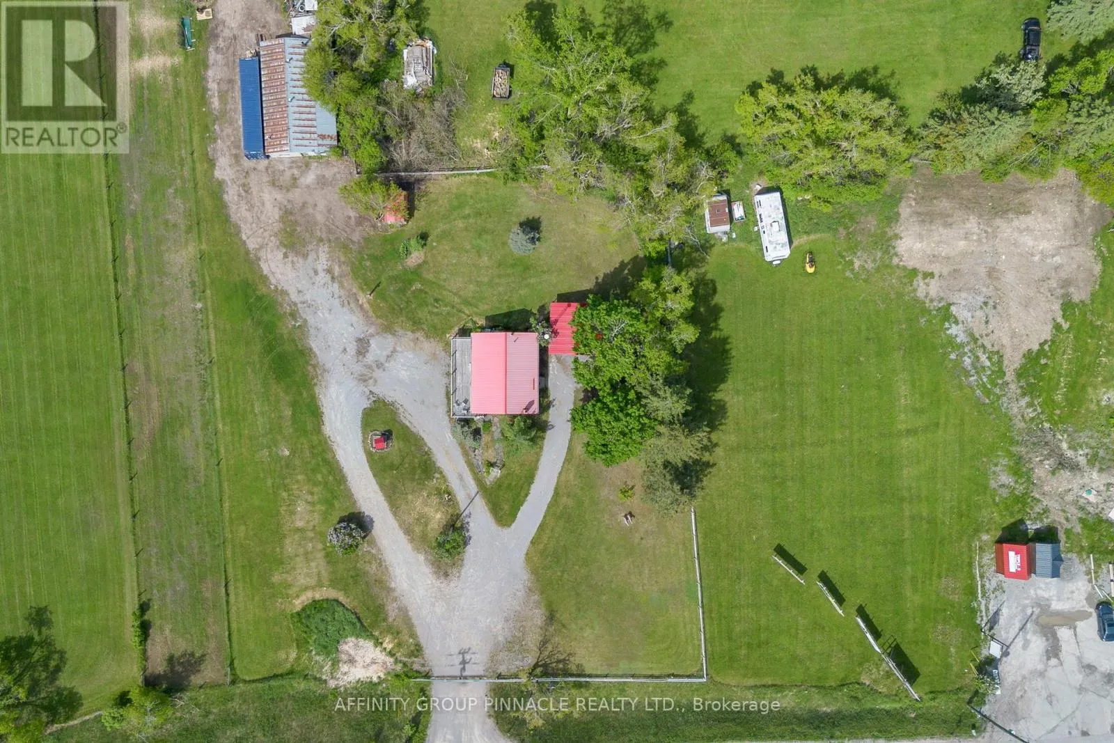 572 COUNTY RD 8 ROAD