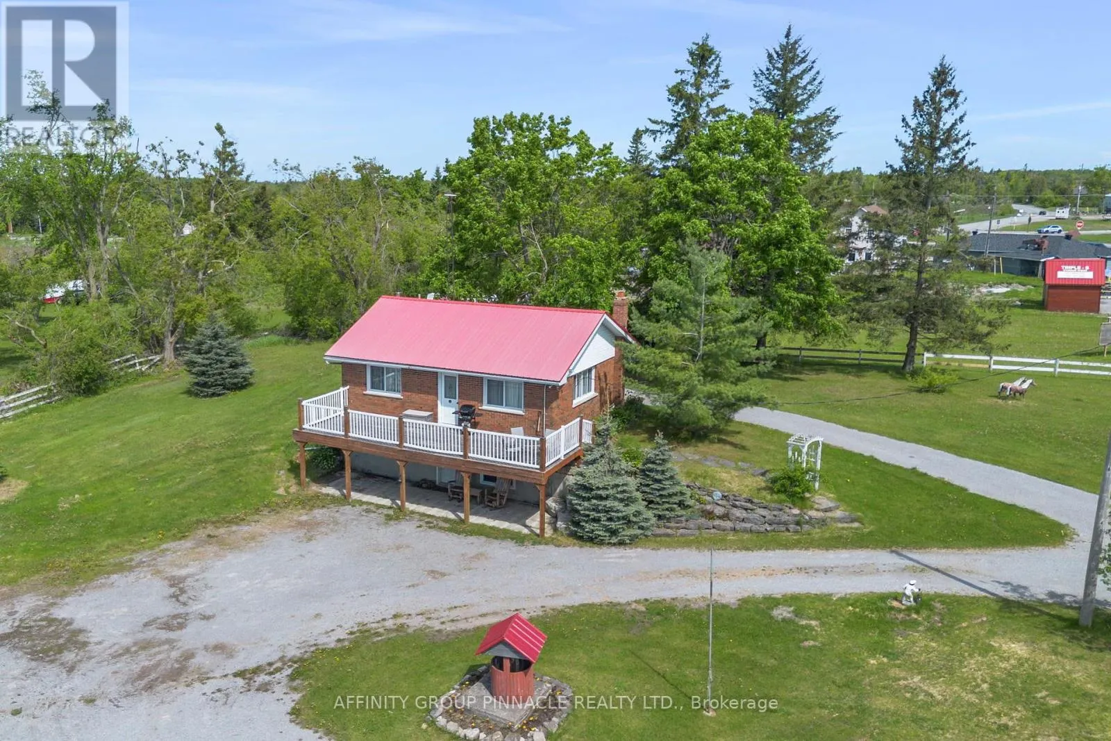 572 COUNTY RD 8 ROAD