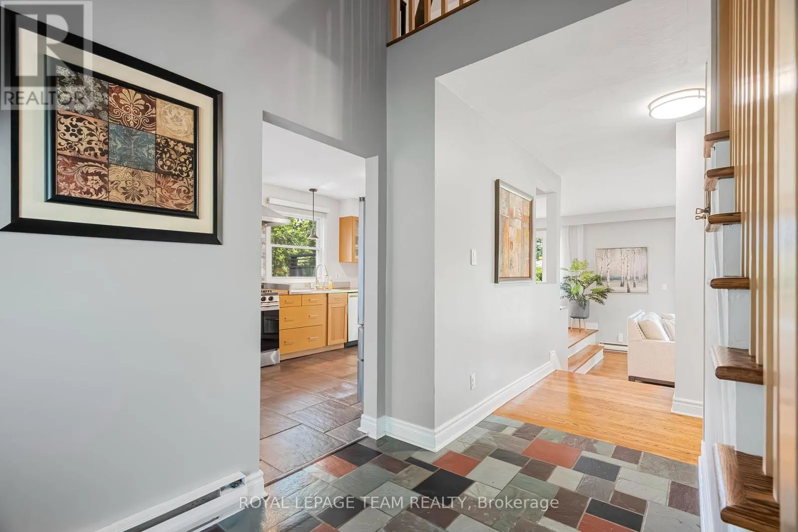 37 PROMENADE AVENUE