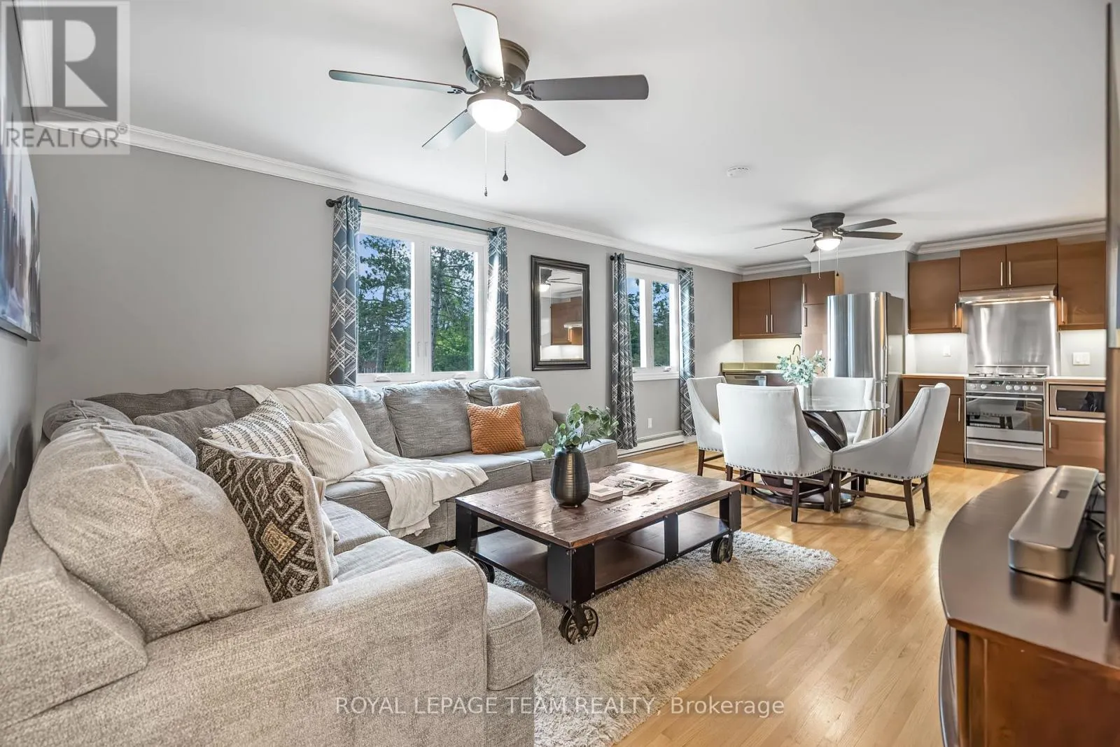 37 PROMENADE AVENUE
