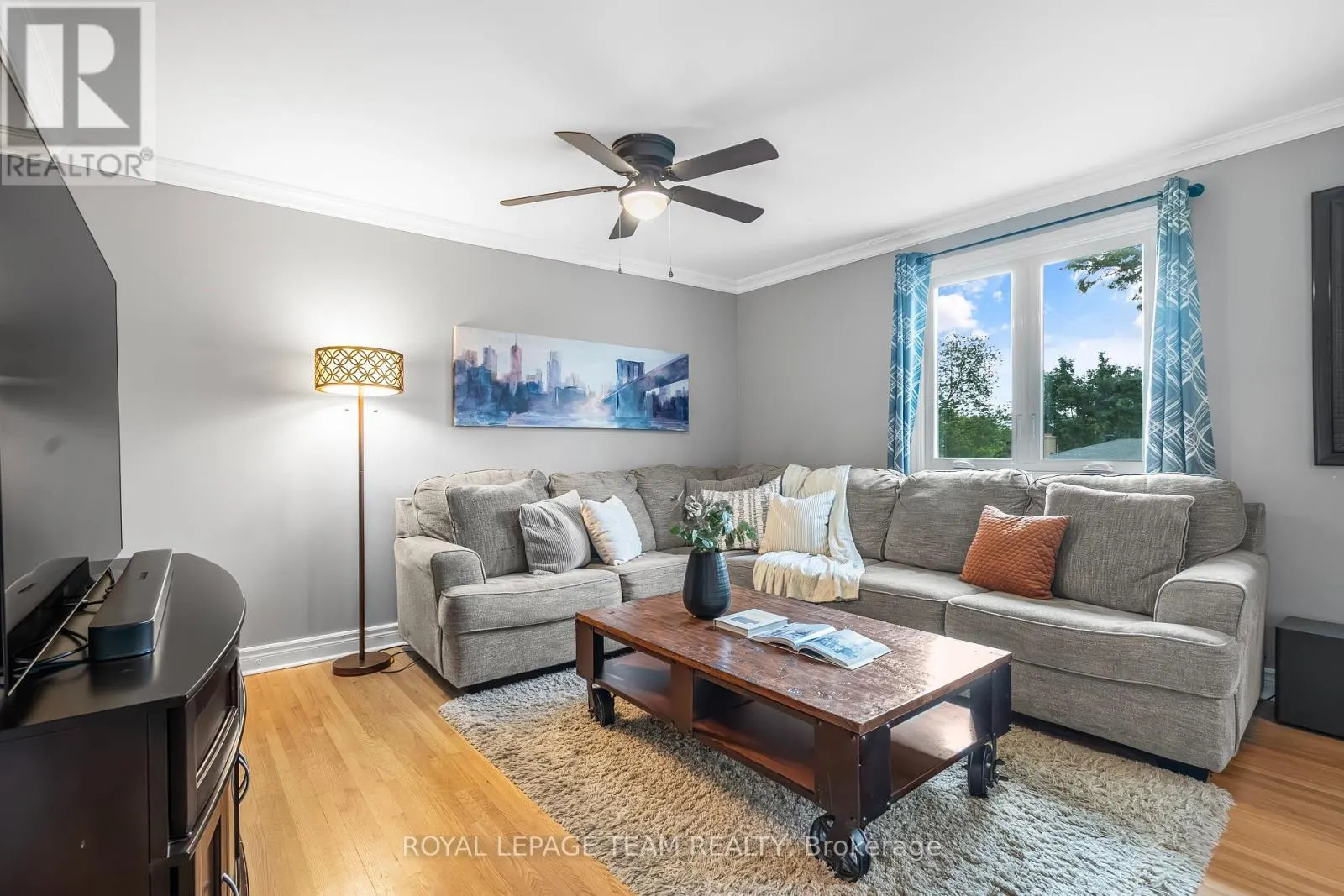 37 PROMENADE AVENUE