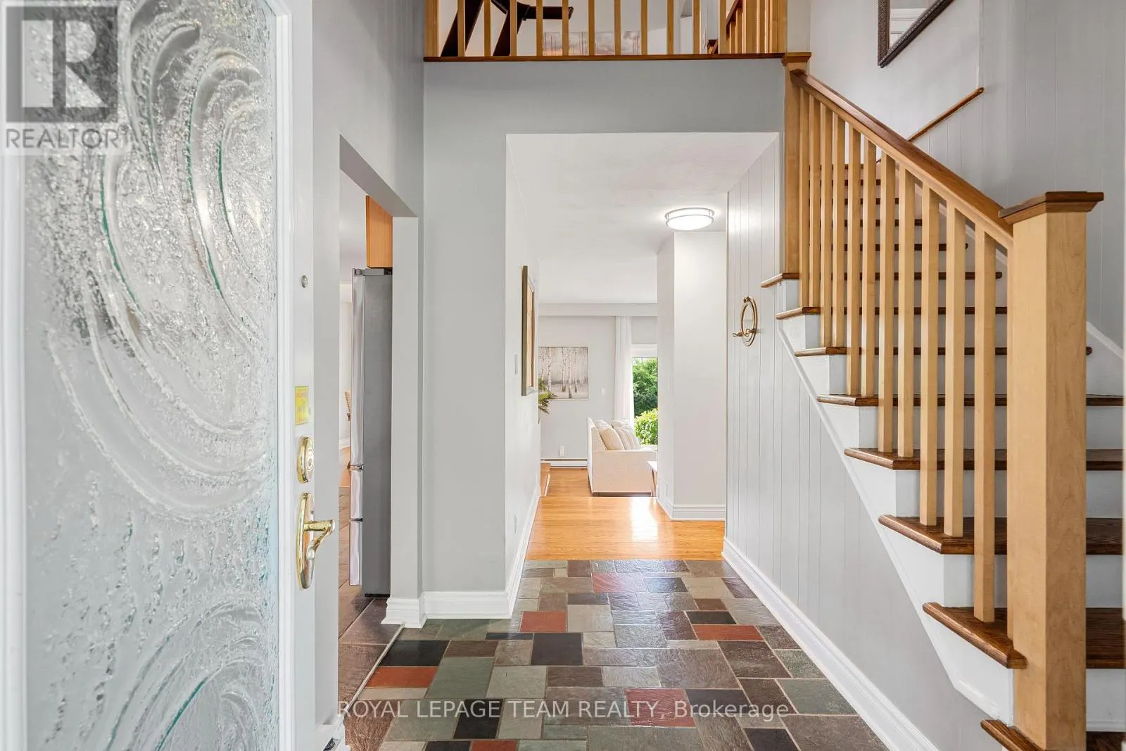 37 PROMENADE AVENUE
