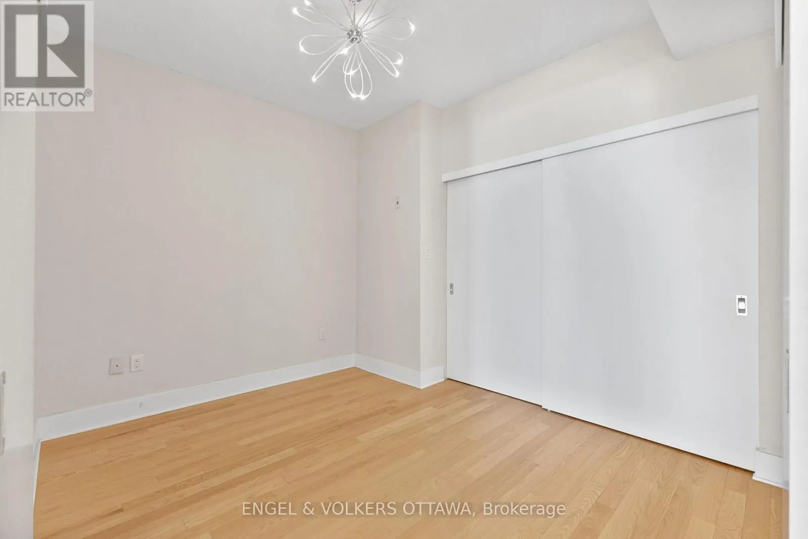 503 - 101 RICHMOND ROAD