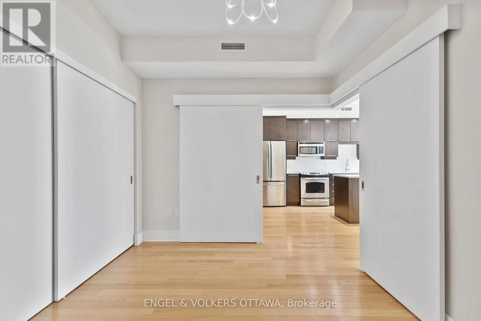 503 - 101 RICHMOND ROAD