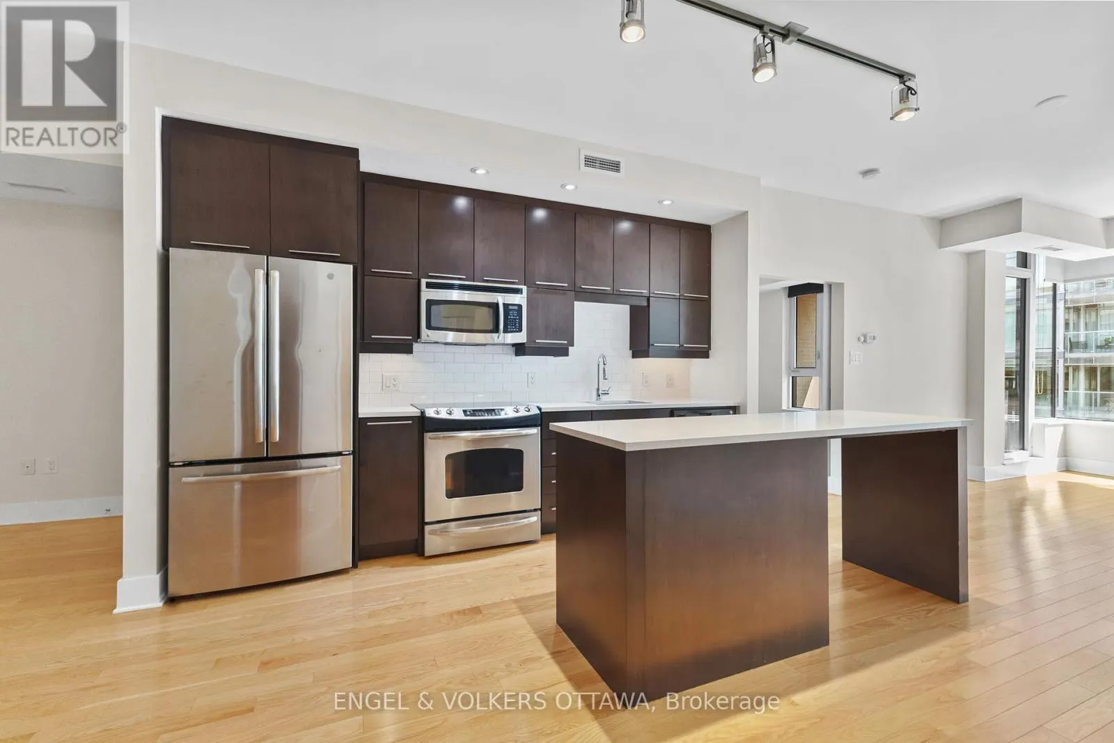 503 - 101 RICHMOND ROAD