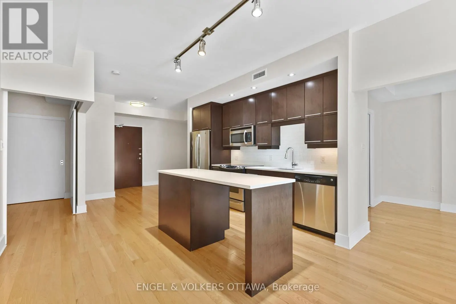 503 - 101 RICHMOND ROAD