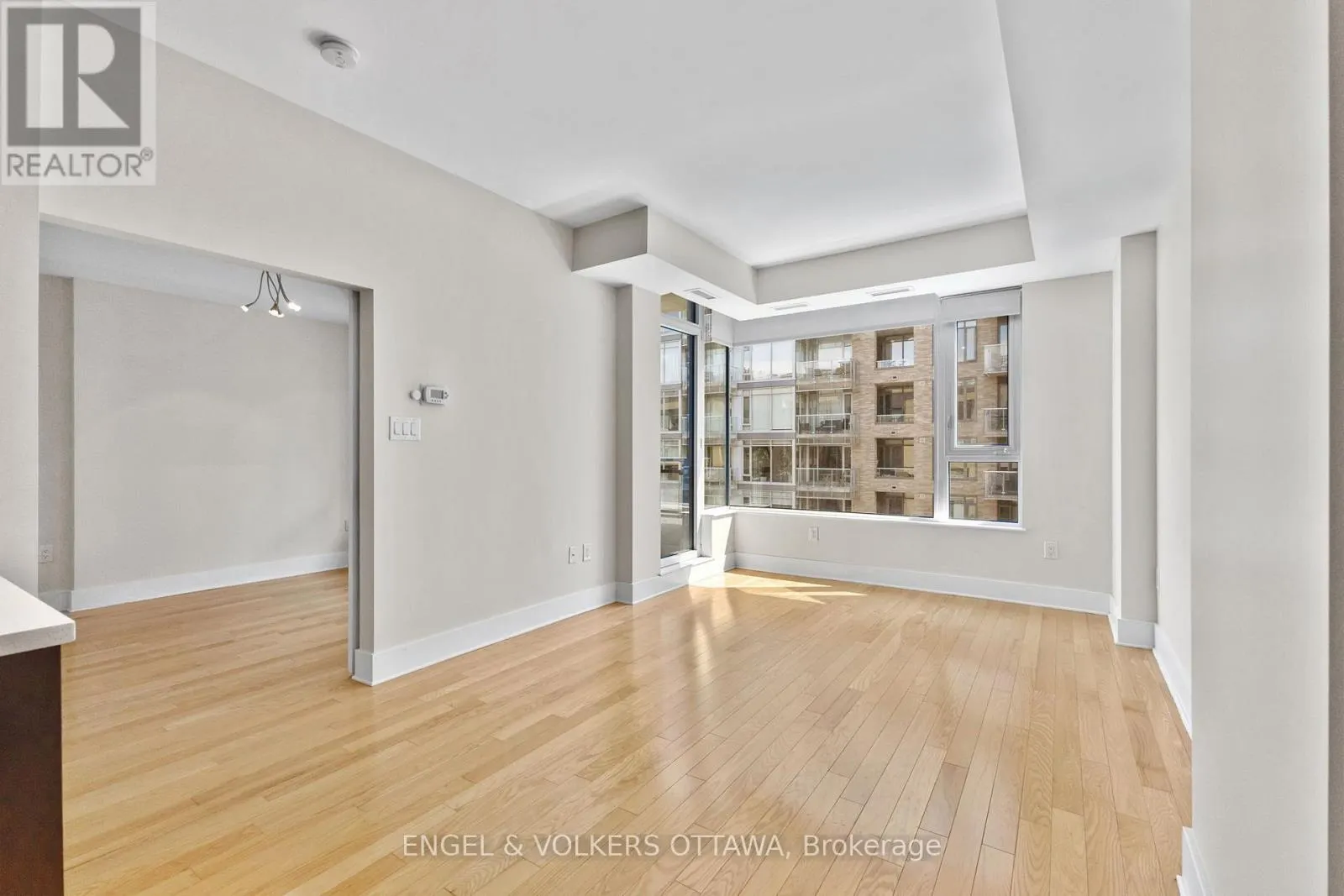 503 - 101 RICHMOND ROAD