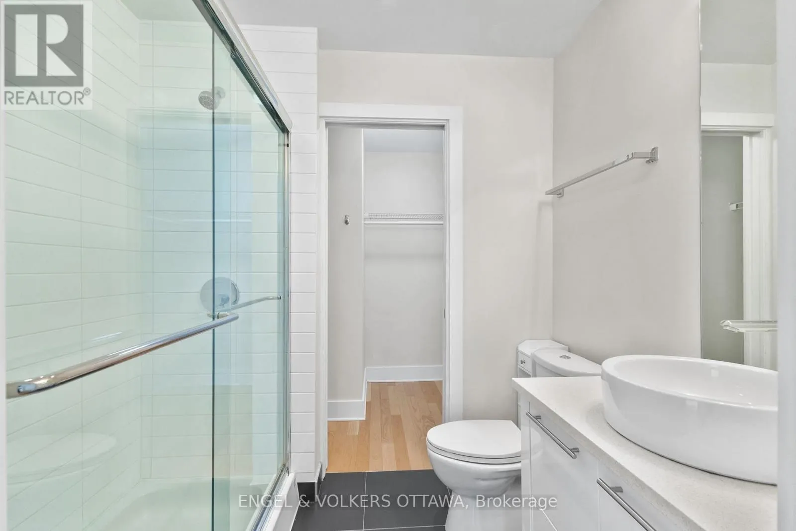 503 - 101 RICHMOND ROAD