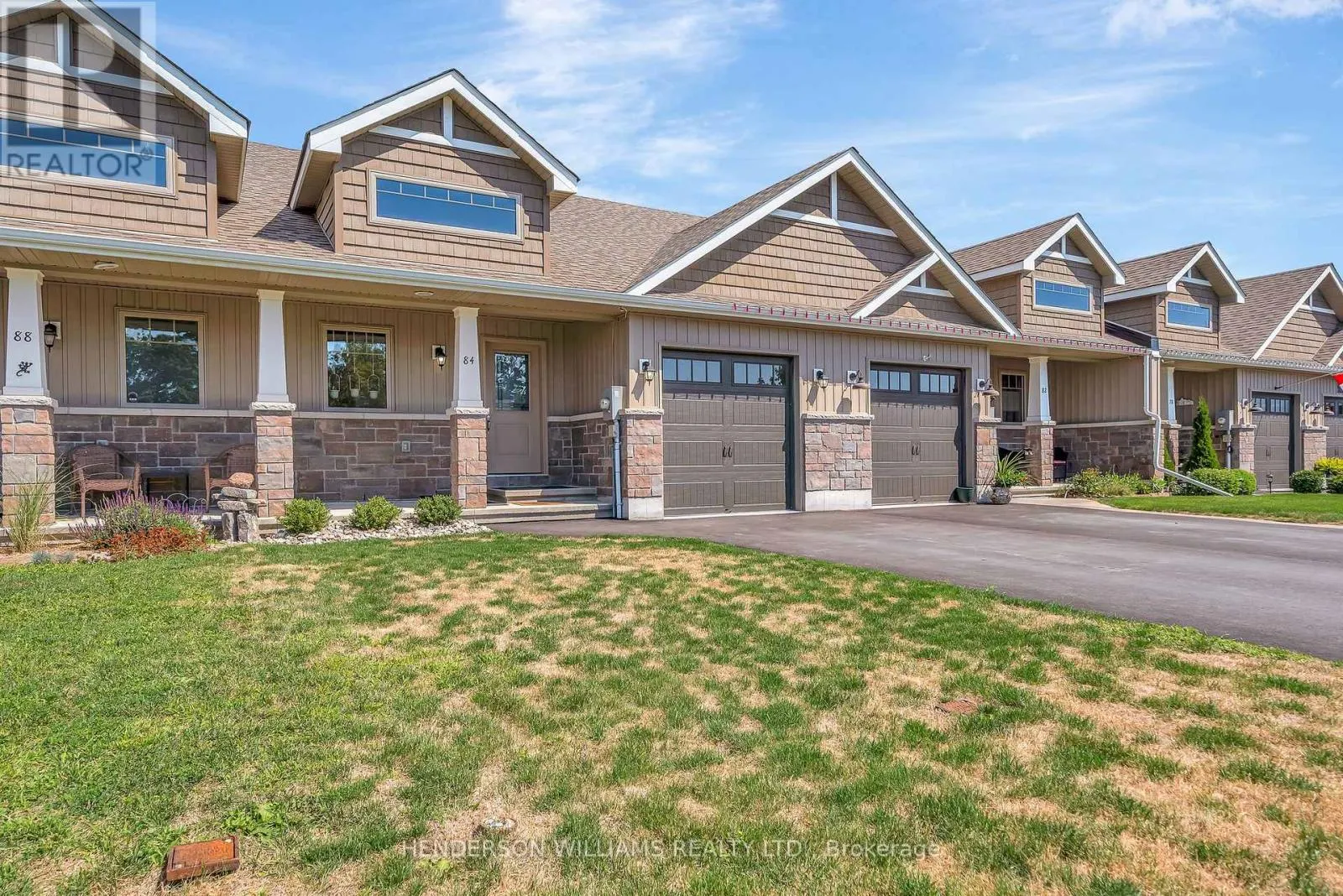 84 FARRINGTON CRESCENT