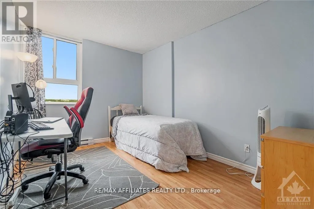 717 - 2000 JASMINE CRESCENT