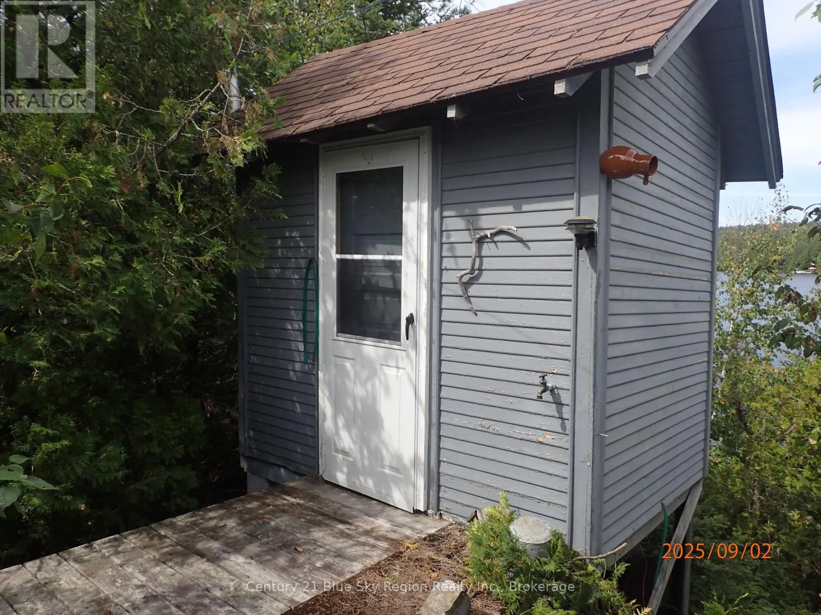 152 ISLAND