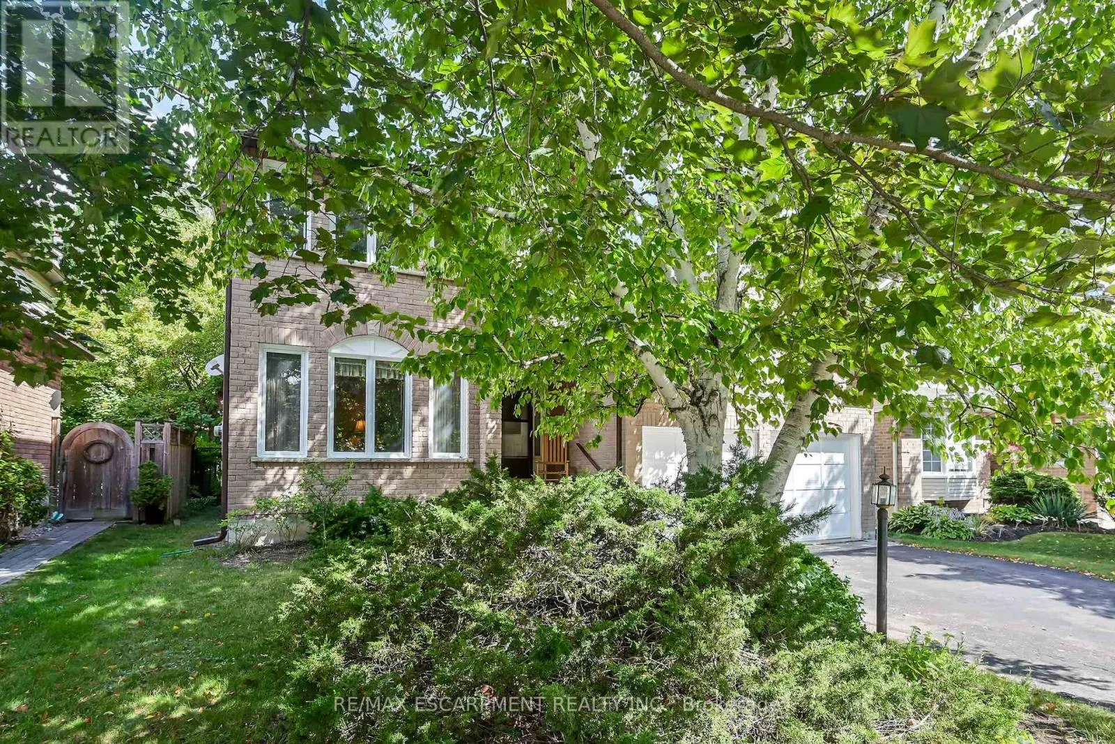 70 GOLFVIEW CRESCENT