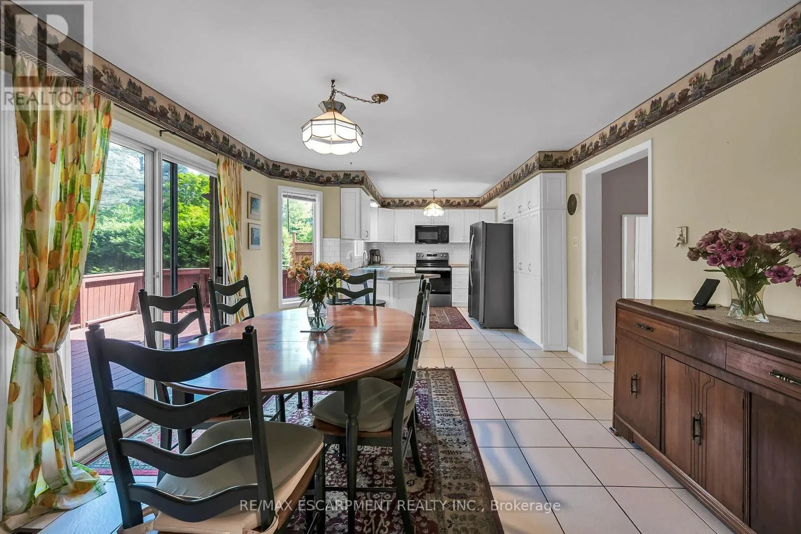70 GOLFVIEW CRESCENT