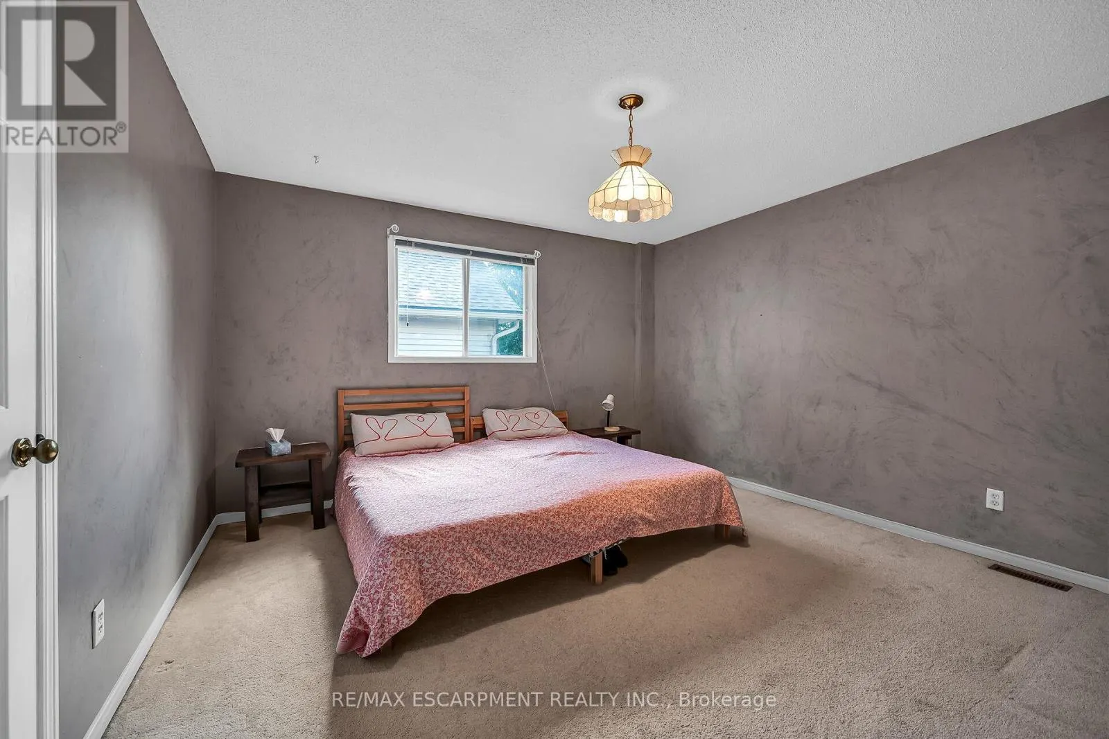 70 GOLFVIEW CRESCENT