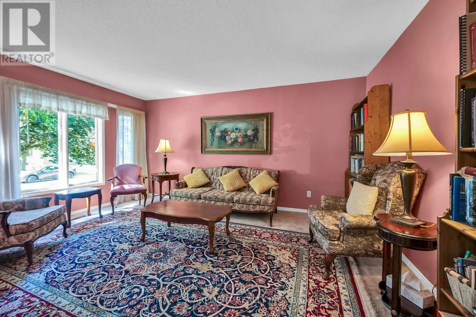 70 GOLFVIEW CRESCENT