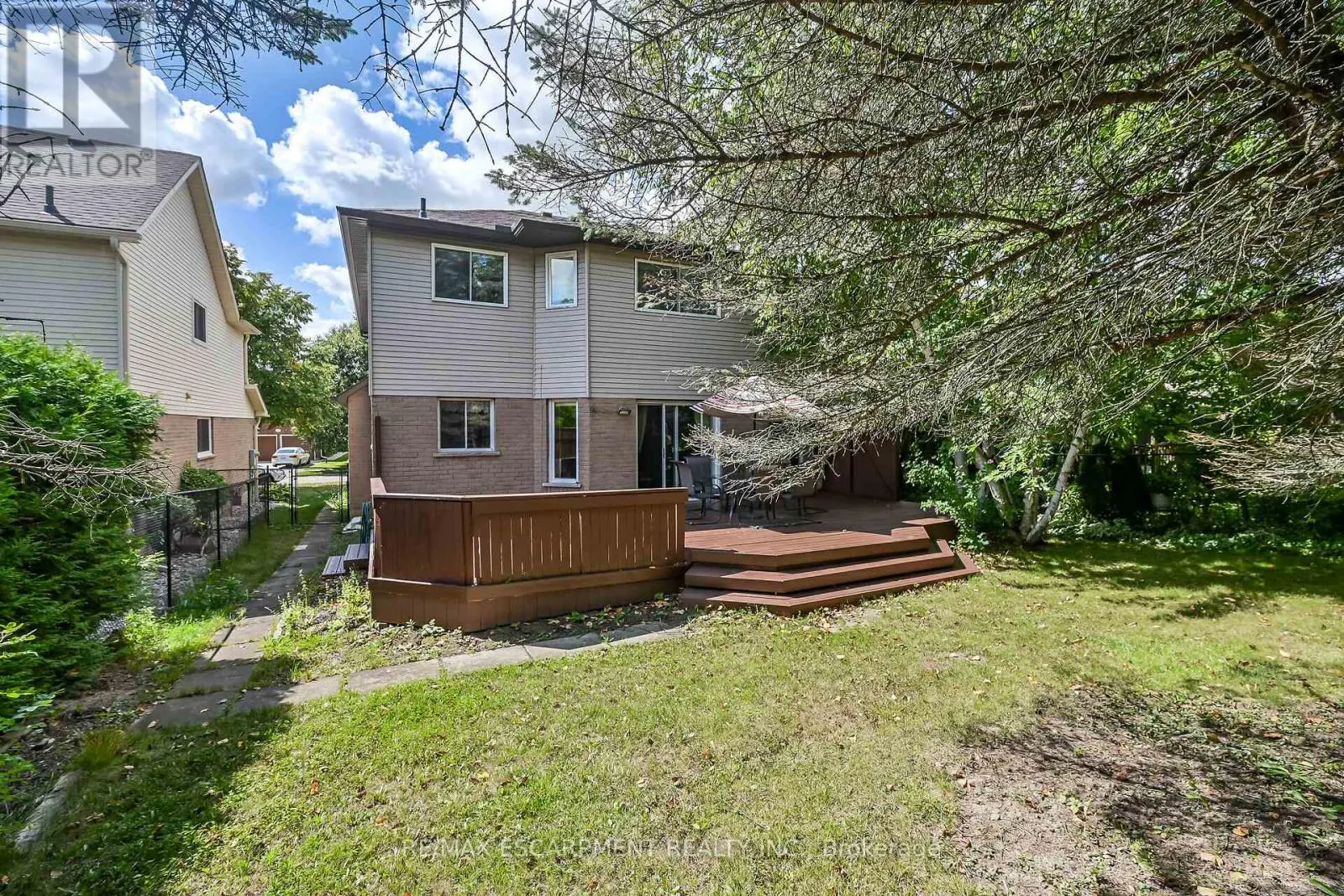 70 GOLFVIEW CRESCENT