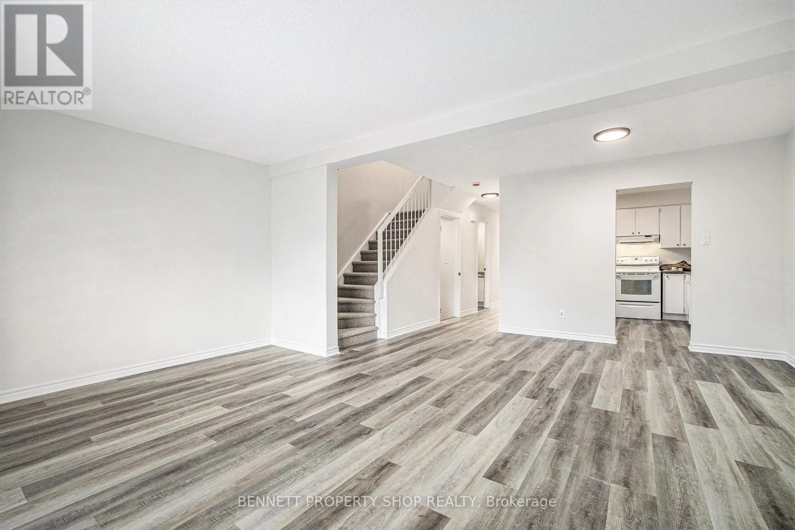 43 CLARKSON CRESCENT