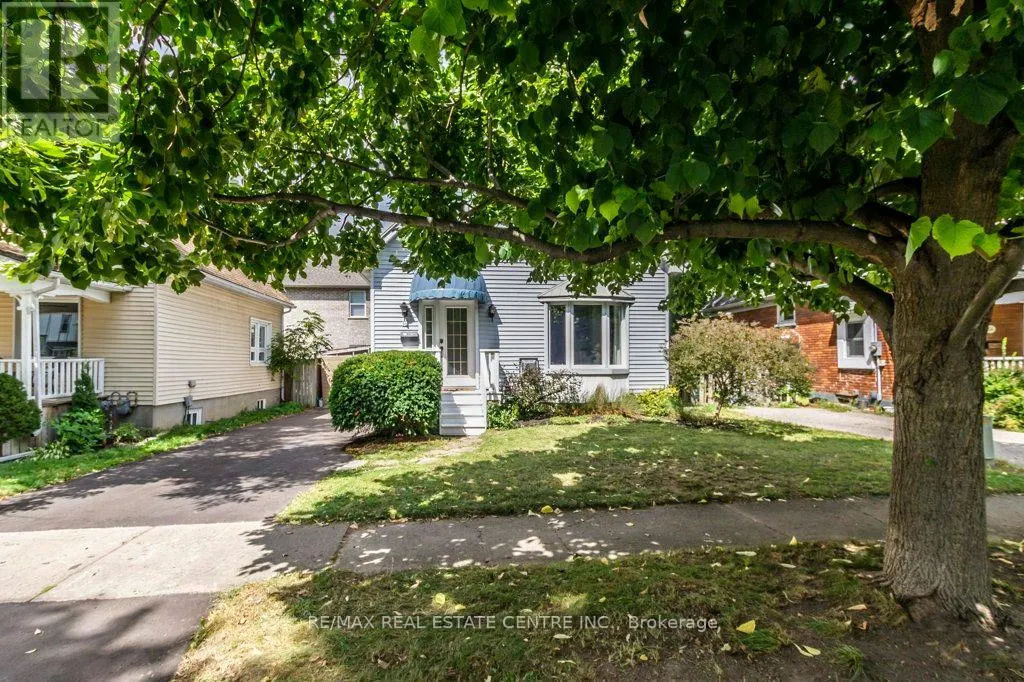 56 JOHN STREET W