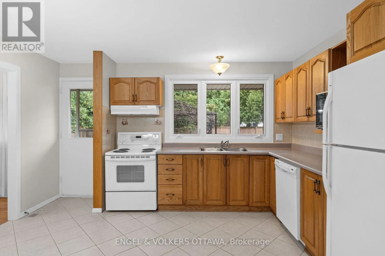 3348 KODIAK STREET
