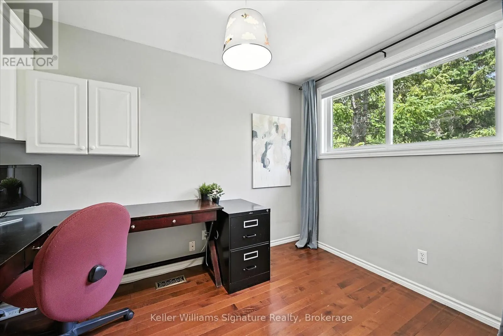 18 MOONGLOW PLACE