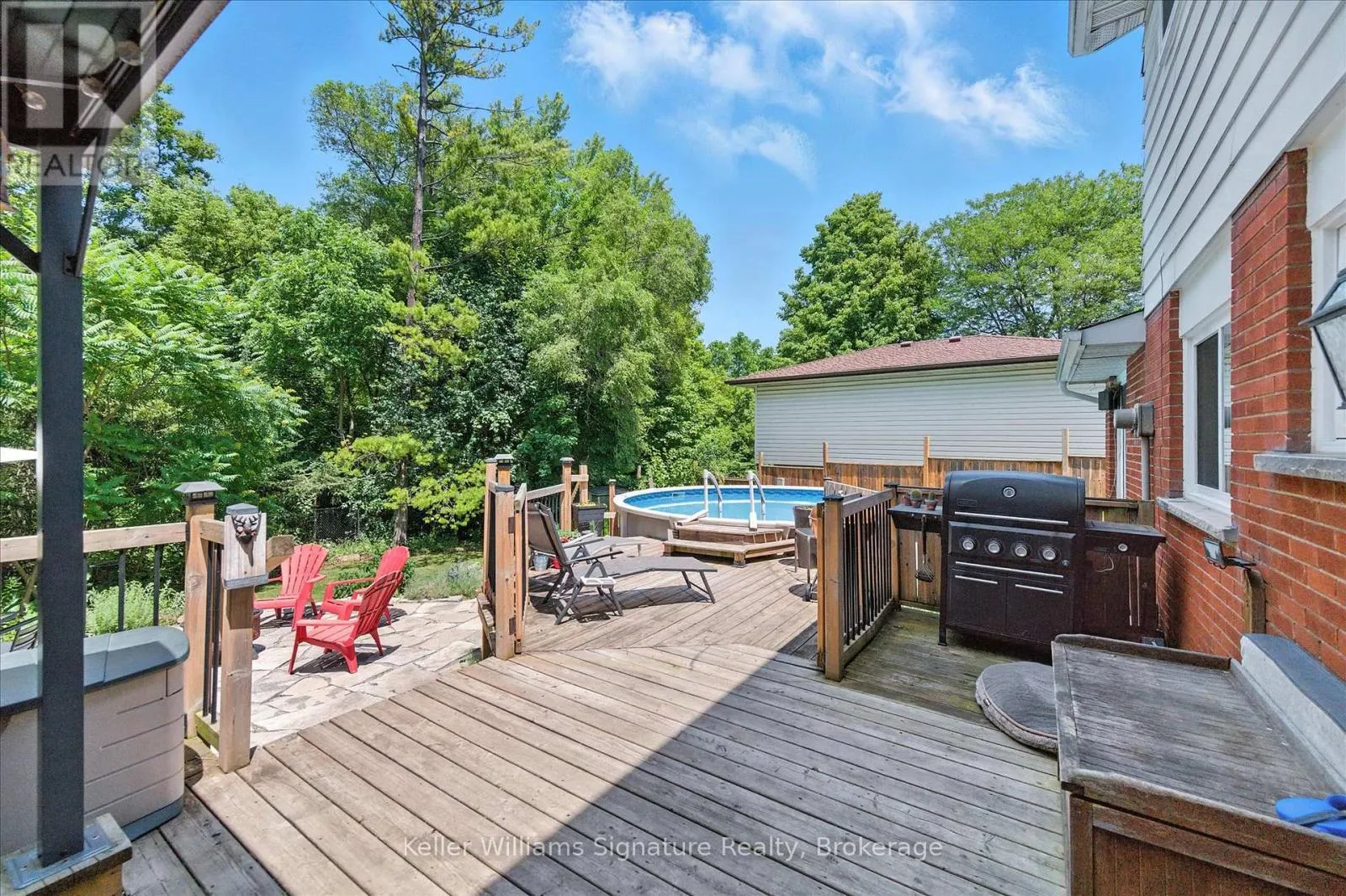 18 MOONGLOW PLACE