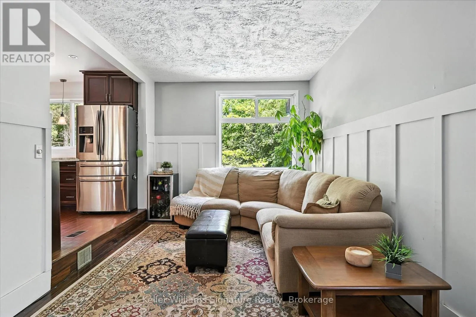 18 MOONGLOW PLACE