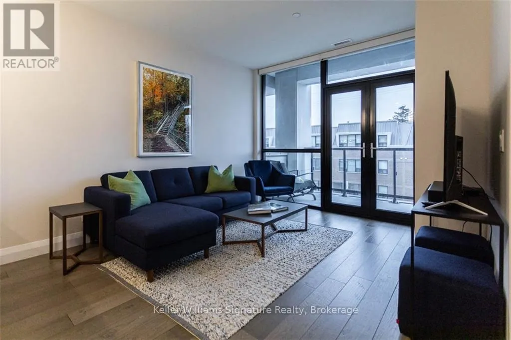 207 - 101 LOCKE STREET S, #207