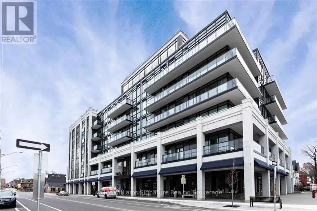 207 - 101 LOCKE STREET S, #207