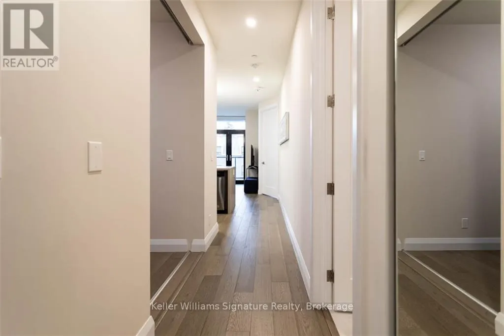 207 - 101 LOCKE STREET S, #207