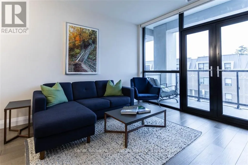 207 - 101 LOCKE STREET S, #207