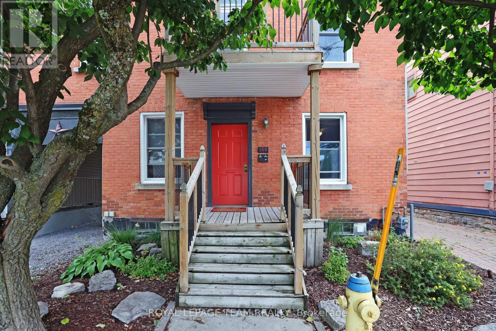 166 GUIGUES STREET