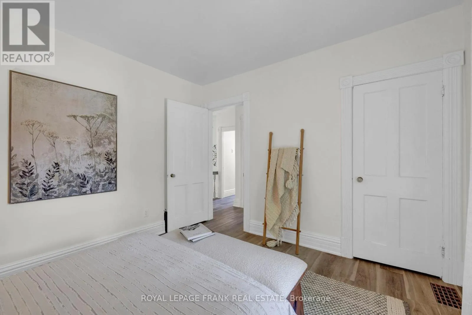 18 NASSAU STREET