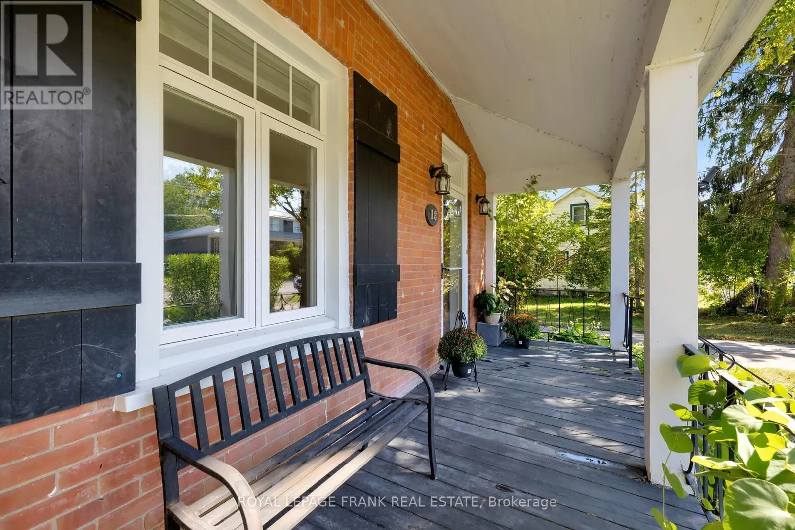 18 NASSAU STREET