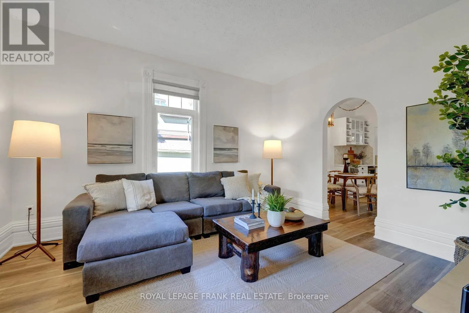 18 NASSAU STREET