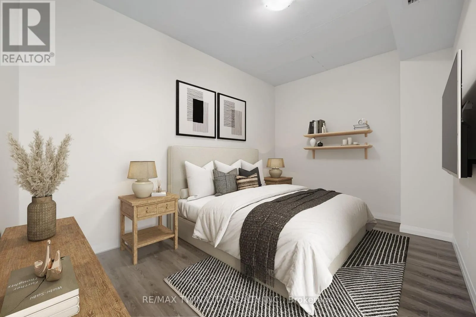 2407 - 60 CHARLES STREET W