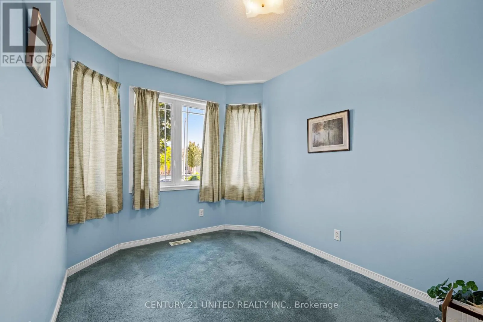 931 RALPHSON CRESCENT