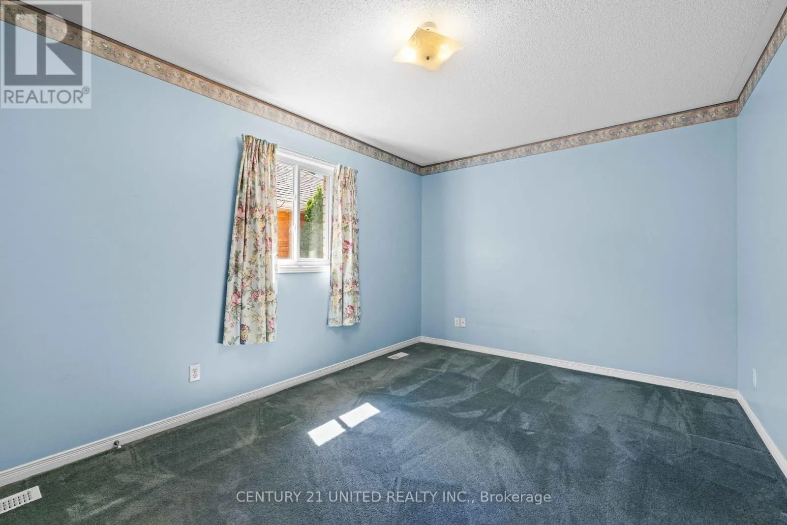 931 RALPHSON CRESCENT