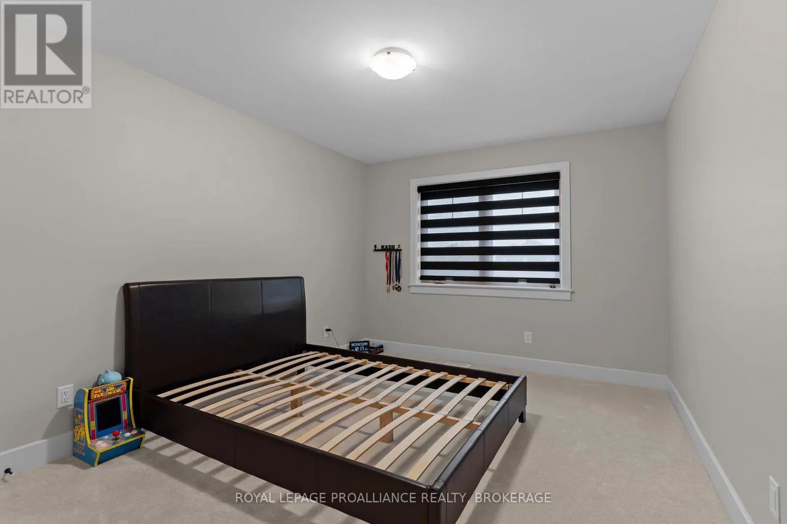 1601 WILLOW COURT