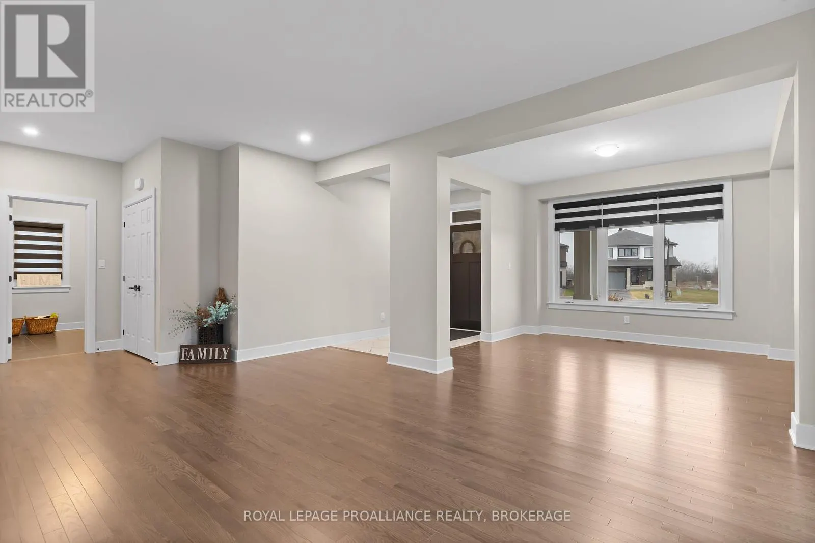 1601 WILLOW COURT