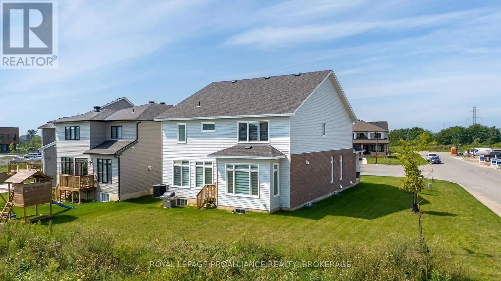 1601 WILLOW COURT